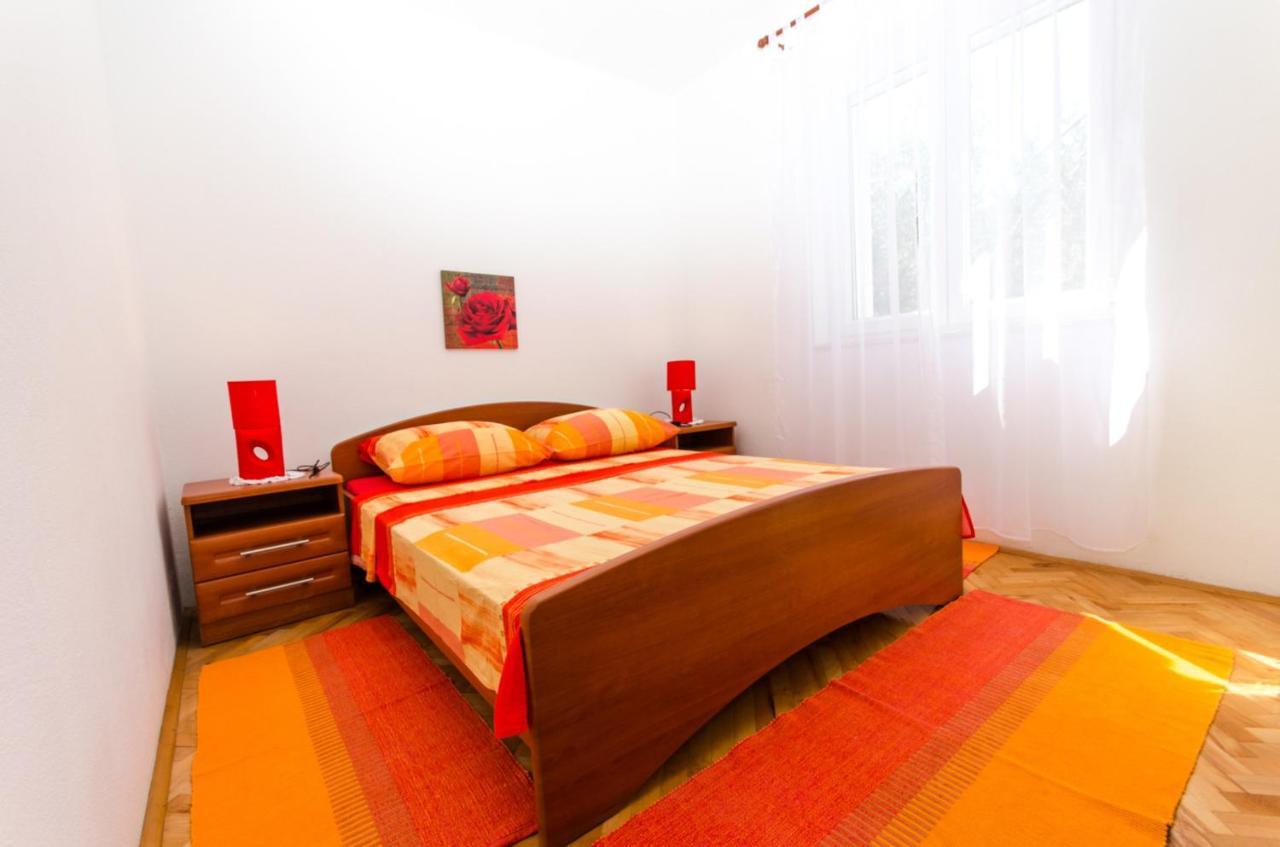 Apartments Ivana トロギール エクステリア 写真