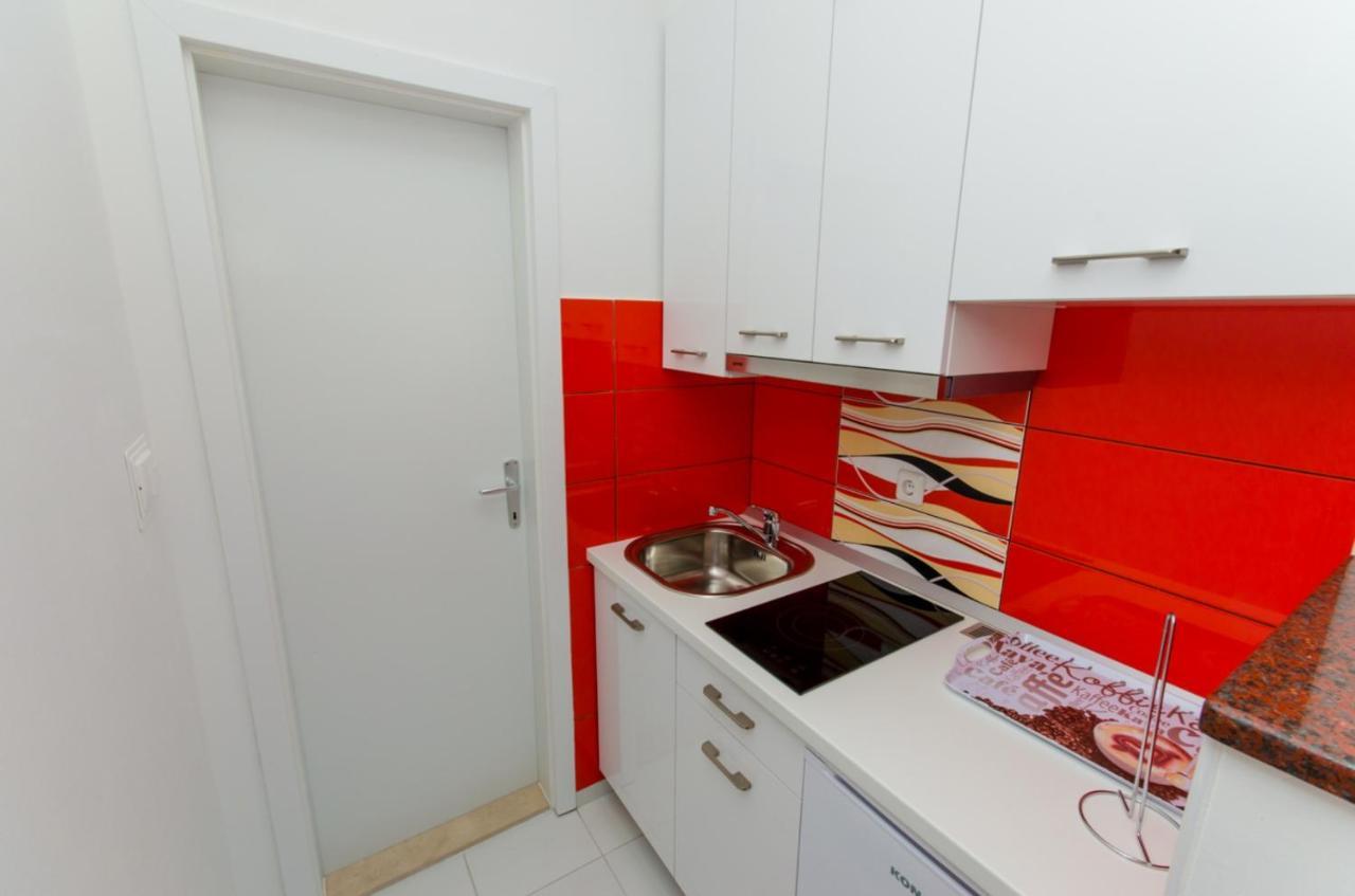 Apartments Ivana トロギール エクステリア 写真