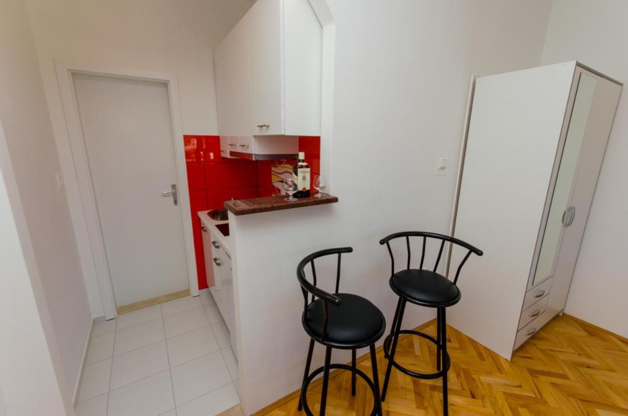 Apartments Ivana トロギール エクステリア 写真