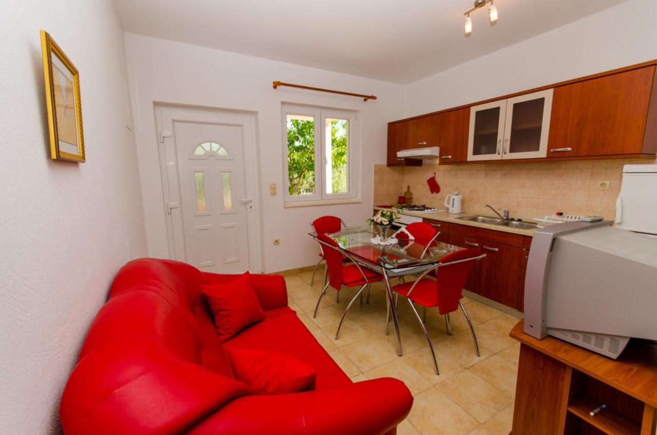 Apartments Ivana トロギール エクステリア 写真